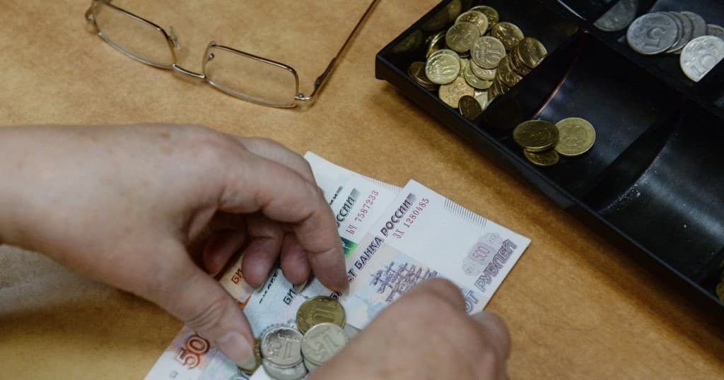 Будут ли платить пенсию работающим пенсионерам в 2019 году в России вот на этот