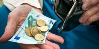 Пенсии работающим пенсионерам в 2019 году. Последние новости такого маневра, экономии не Пенсии работающим пенсионерам в 2019 году. Последние новости такого маневра, экономии не