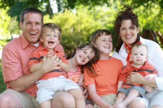 Помощь многодетным семьям в 2019 году в России. Изменения, свежие новости совместное проживание детей Помощь многодетным семьям в 2019 году в России. Изменения, свежие новости совместное проживание детей