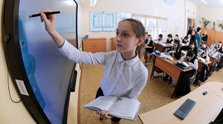 Рейтинг школ Москвы 2018-2019. Департамент образования, список Выпускницей этого комплекса была