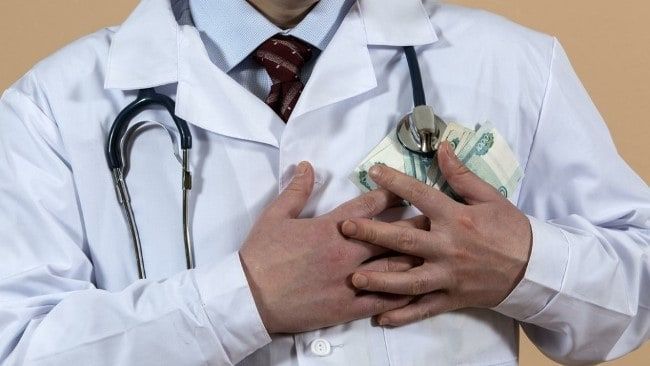 Зарплата медиков в 2019 году в России. Последние новости не могут